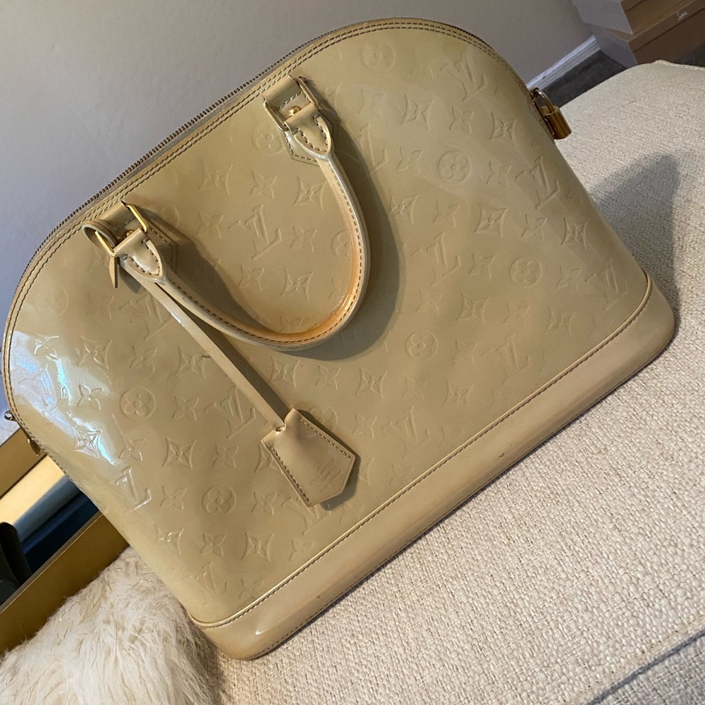 Preloved Limited Edition Louis Vuitton Gand bag